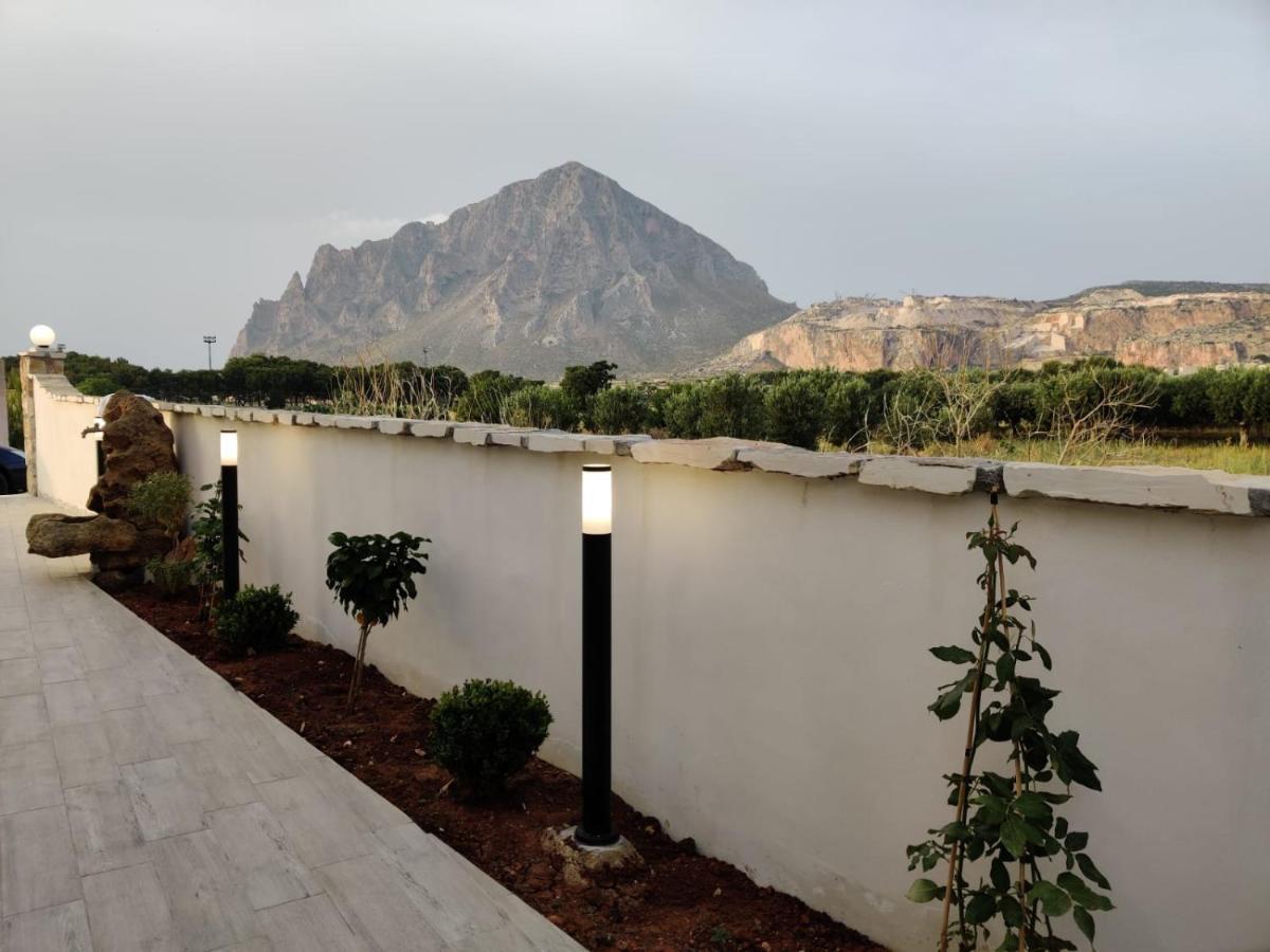 Dove Sorge Il Sole Bed and Breakfast Custonaci Εξωτερικό φωτογραφία