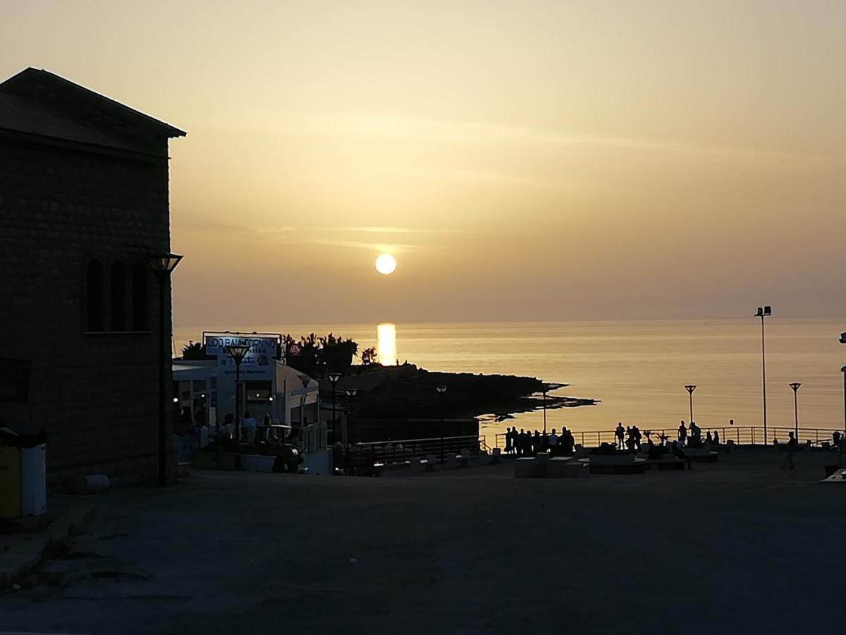 Dove Sorge Il Sole Bed and Breakfast Custonaci Εξωτερικό φωτογραφία